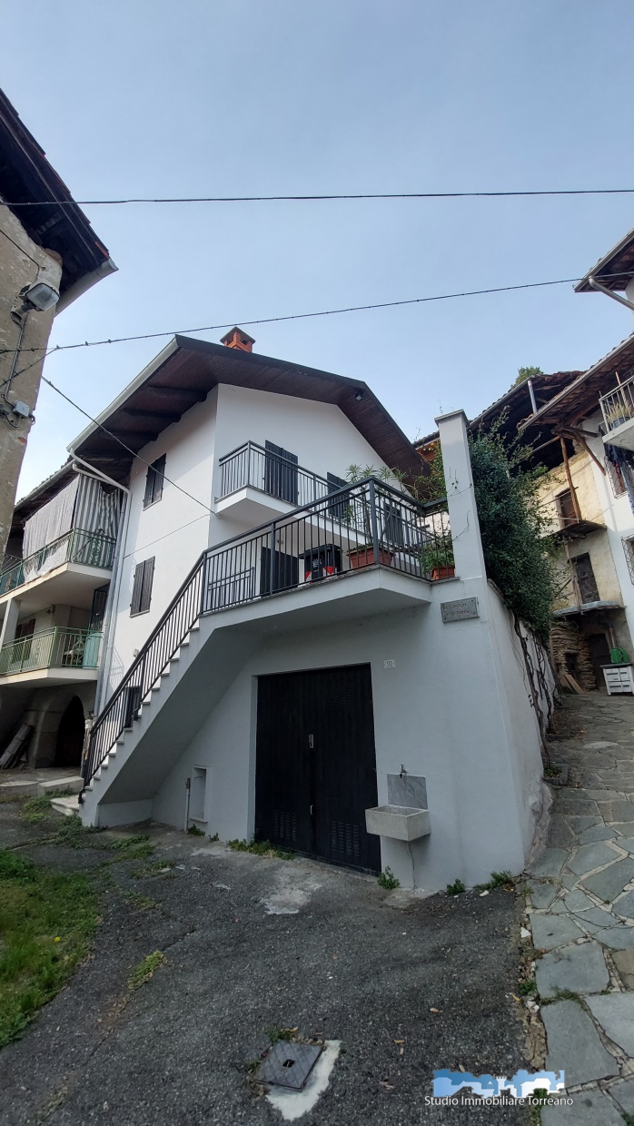 Casa Semindipendente in Vendita Val di Chy