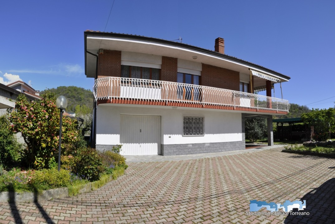 Villa MONTALTO DORA vendita  Montalto Dora  Studio Immobiliare Torreano