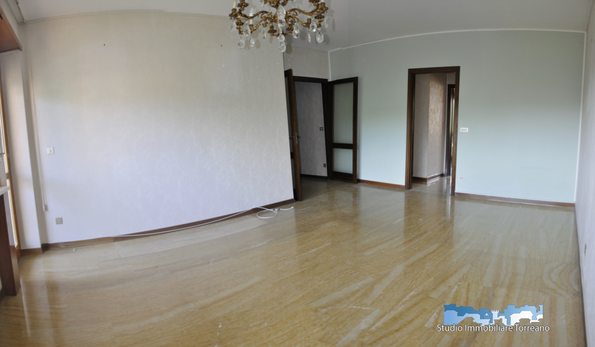  banchette vendita quart: banchette studio immobiliare torreano