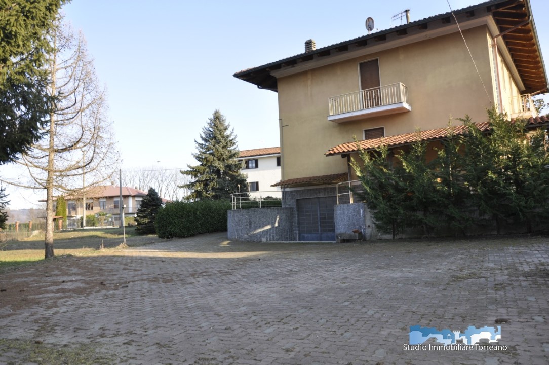 Villa STRAMBINO vendita  Realizio  Studio Immobiliare Torreano