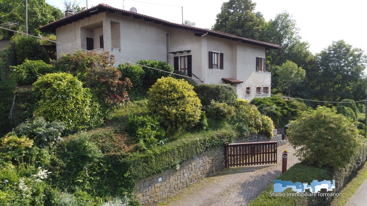 Villa PAVONE CANAVESE vendita  Pavone Canavese  Studio Immobiliare Torreano